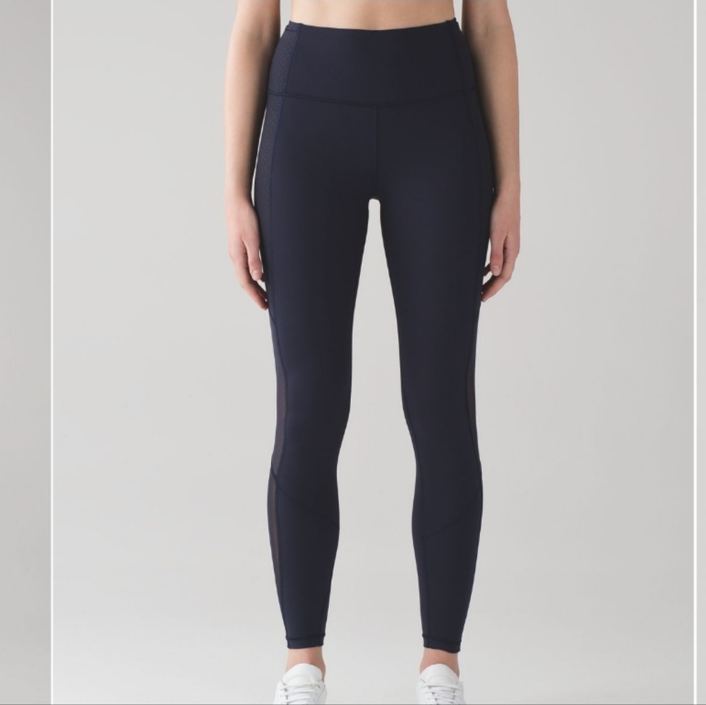 🍋Like New Lululemon Body Con Tight - Picture 3 of 11